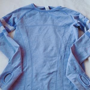 ⚡️girls lululemon t shirt⚡️